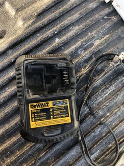 De Walt charger