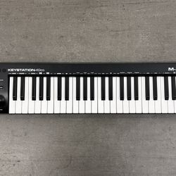 M-Audio Keystation 49 MIDI keyboard + Proline Keyboard Stand