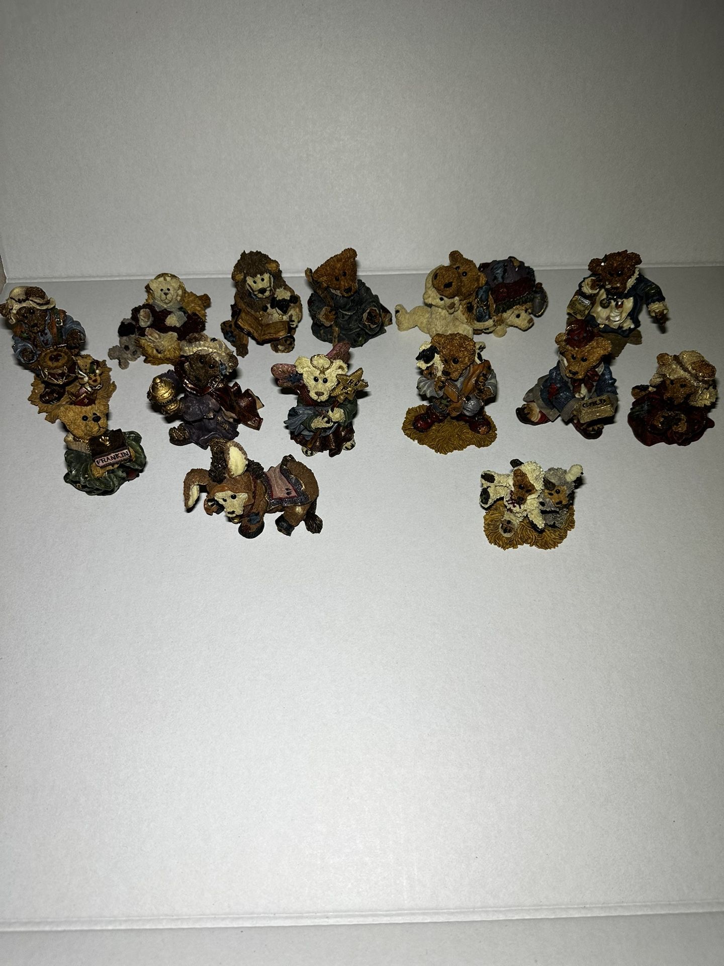Lot Of 14 Boyds Bears Collectible