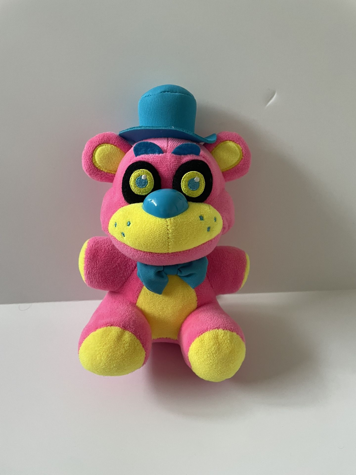 FNAF Five Nights At Freddy's Blacklight Pink Freddy Plushies 