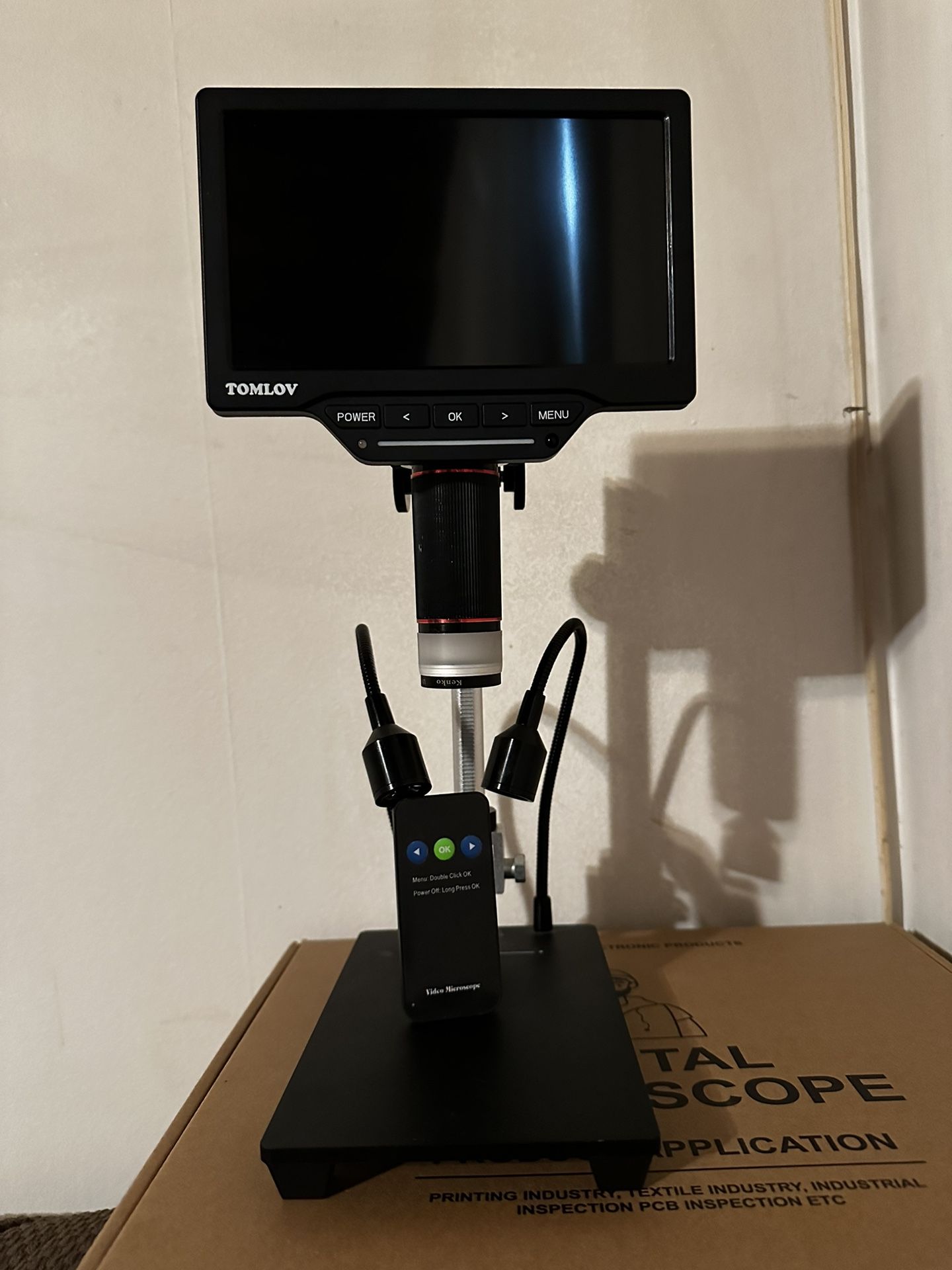 Tomlov Coin Digital Microscope 7” Screen Lights On Plate And 12” Stand To see Full Coin 