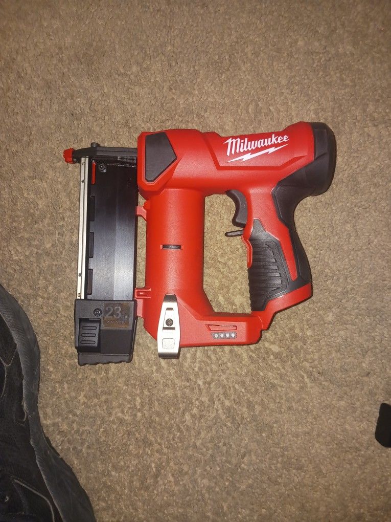 Milwaukee M12, 23 Gage Pin Nailer Gun, "NEW"