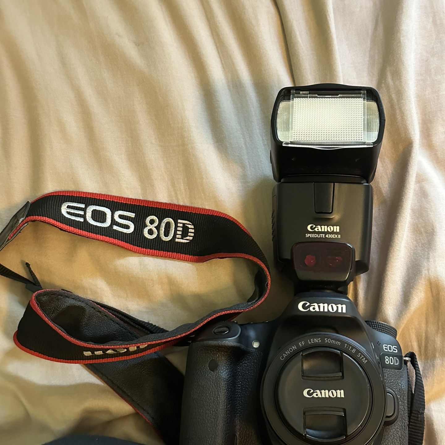 Canon 80D 