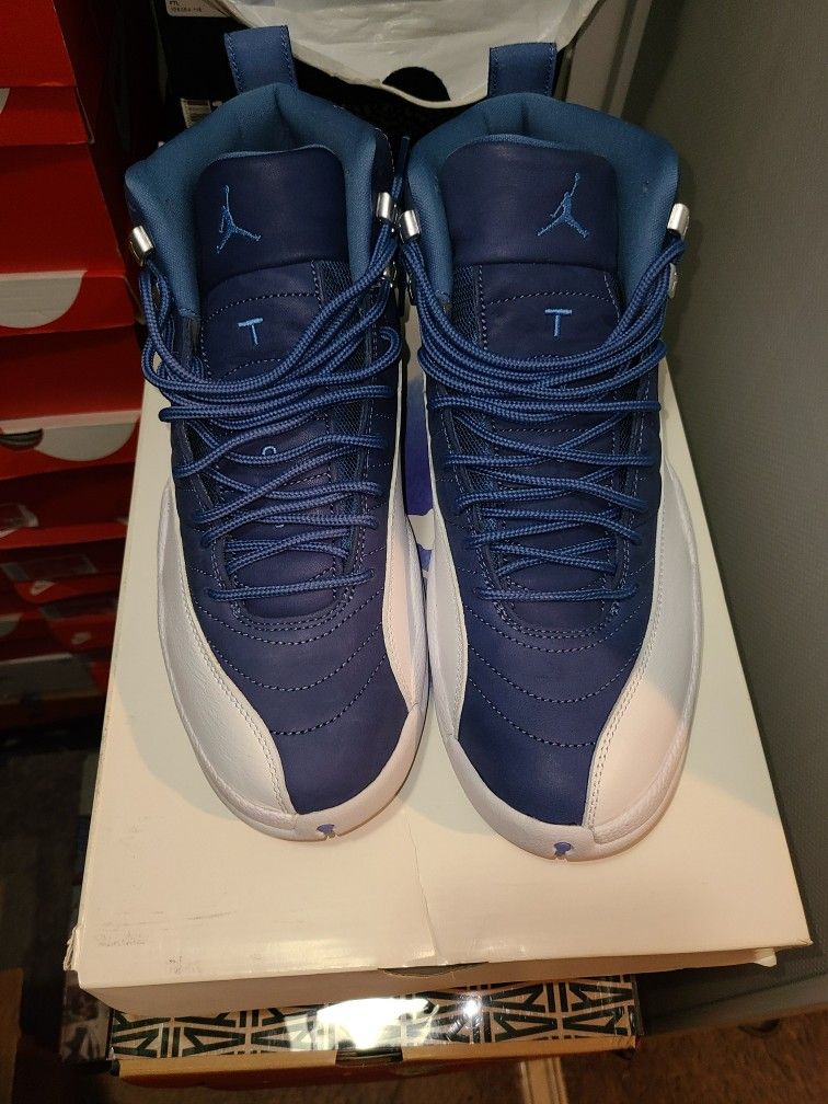 Jordan 12 Indigo Sz 10.5
