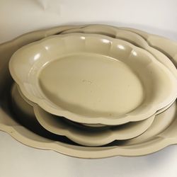 Set Of 3 Wilton Table Serve Nonstick Bakeware