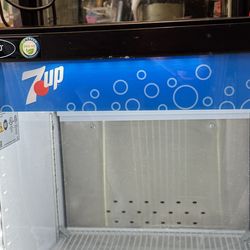 New Commercial 7up Fridge