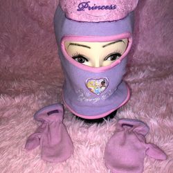 Beanie Disney With Gloves