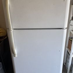 Refrigerator Kenmore