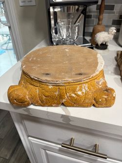 Pedestal
