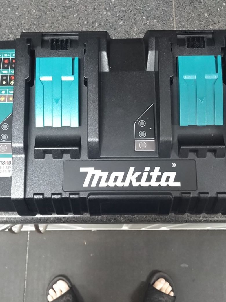 Brand New Makita Dual Optimum Charger $50 Firm