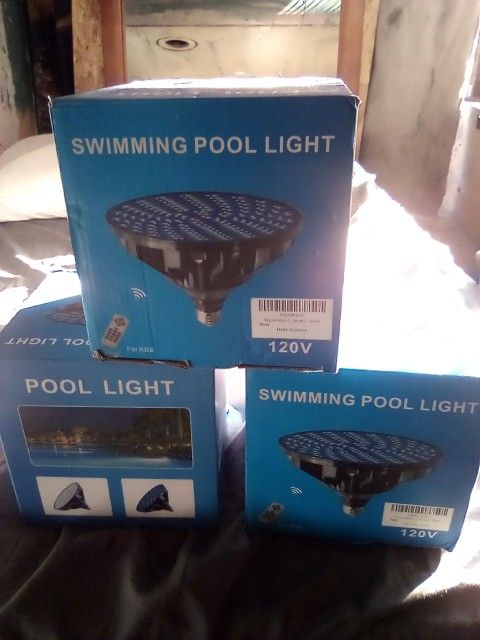 Soamming Pool Lights