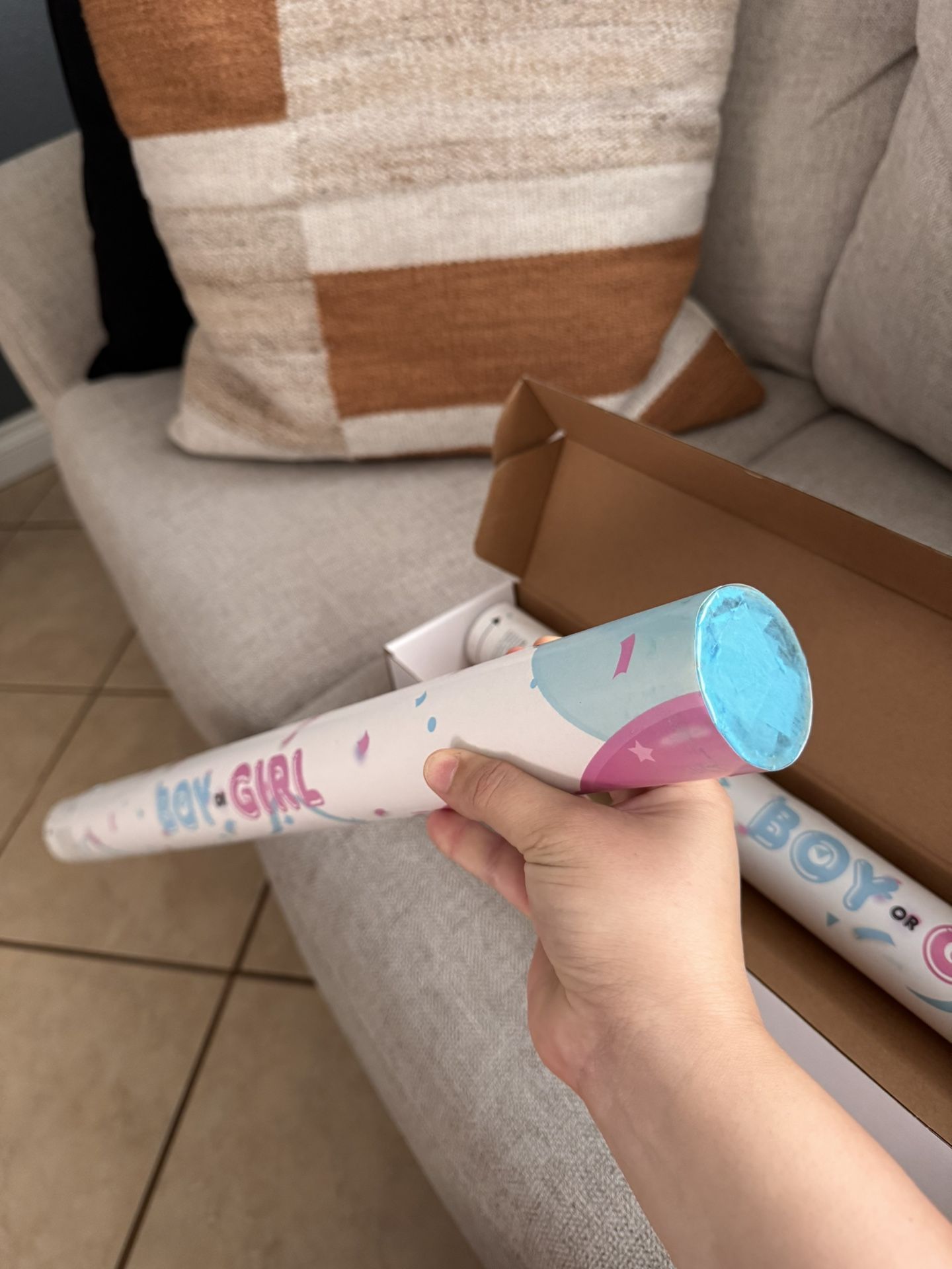 Confetti + Powder Gender Reveal Poppers