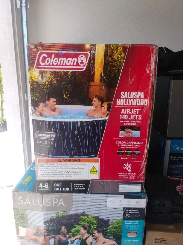 Saluspa Hollywood Coleman