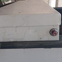 Truck Tool Box Full Size - Weather Guard - Workrs Like New
