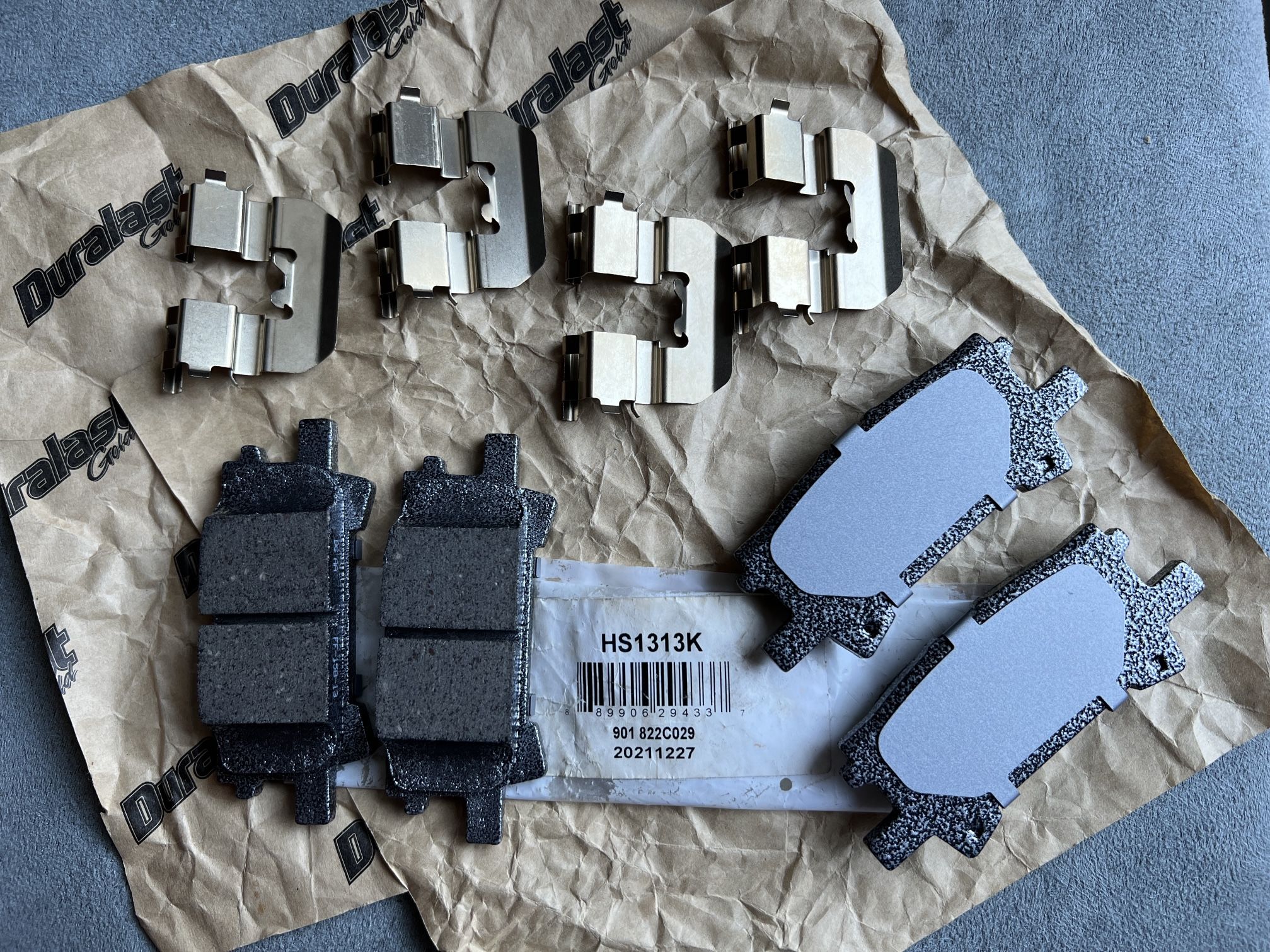 Duralast Gold D1161 Ceramic Brake Pads & Clips