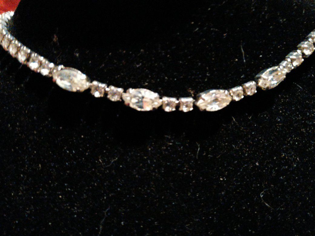 Rhinestone Choker Necklace