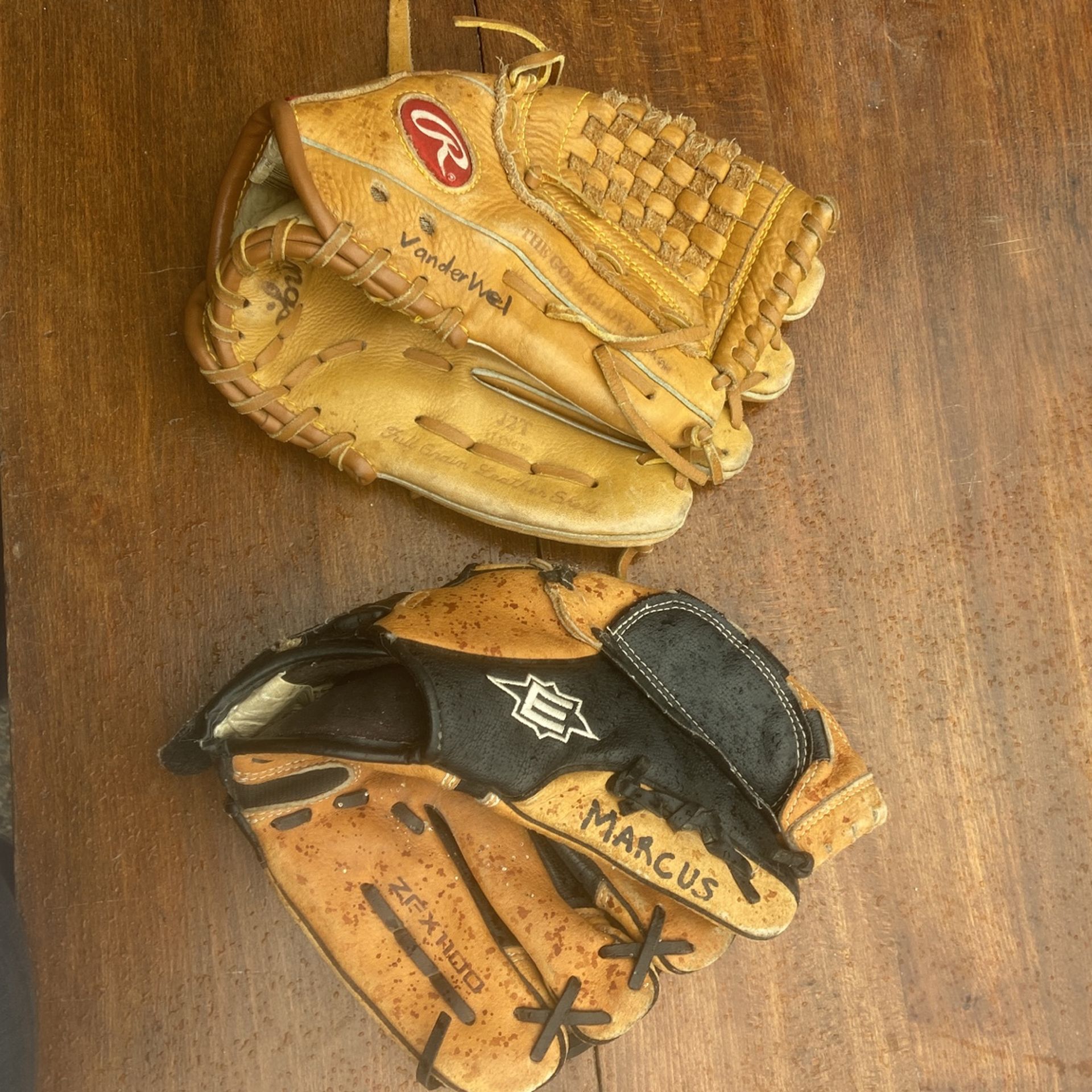 Youth Baseball Gloves