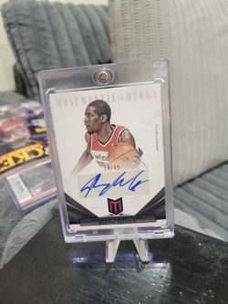 Paining Jordan Crawford  monumental marks number 14/49 auto basketball card