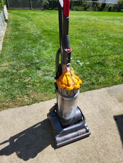 Dyson Upright Bagless Vacuum Cleaner Cyclone Tested Working