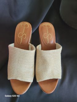 Jessica Simpson platforms heels
