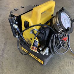 Enerpac PMU10427 Torque Wrench Pump, Hydraulic Pump