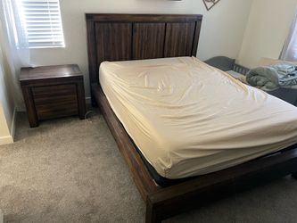 Bedroom set