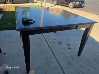 Table, chairs