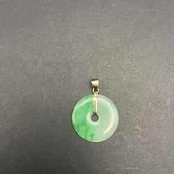  Jade Donut Chinese Coin Pendant 18k Gold 