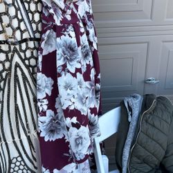 Size 9 Strapless Gown 