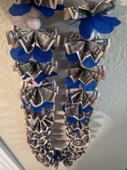 Graduation leis
