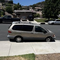 2000 Toyota Sienna