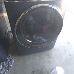 Dryer And Washer GE Stackable 
