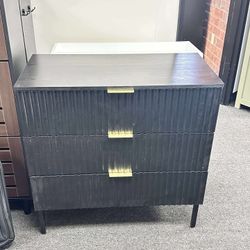 EYYTHUNG Modern Fluted 3 Drawer Dresser with Metal Legs,