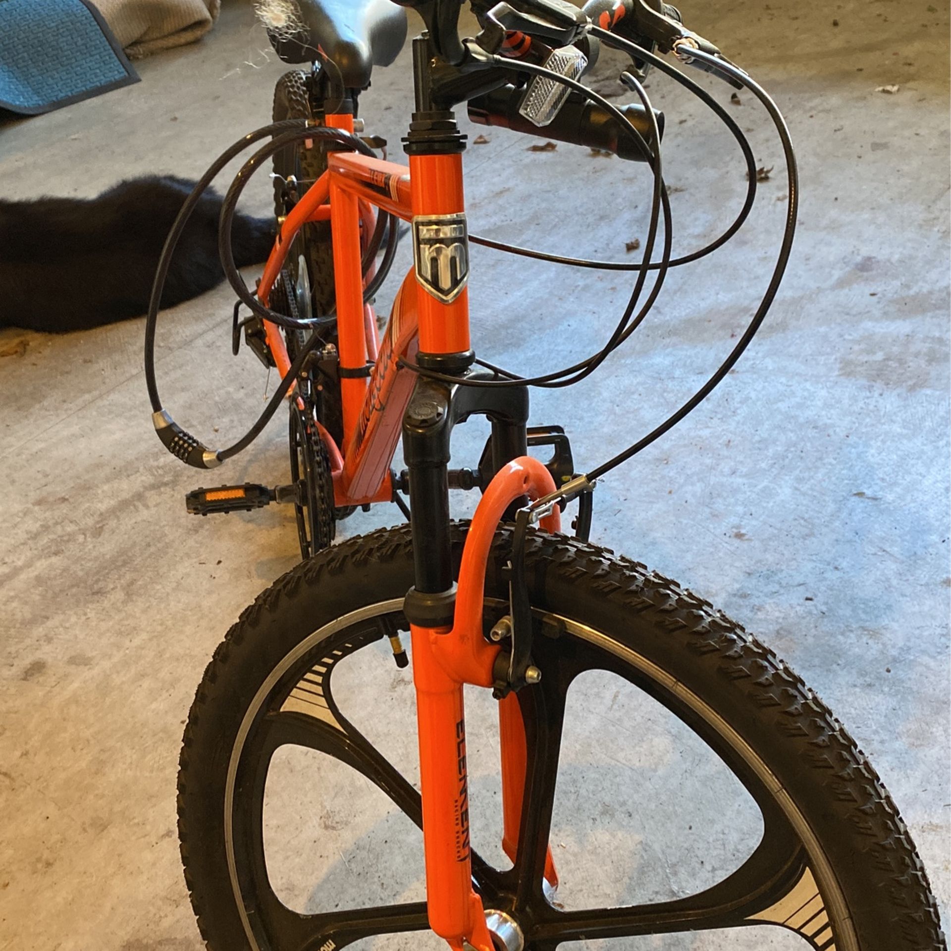 Mongoose alert mag wheel mountain outlet bike