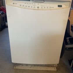 GE Dishwasher 