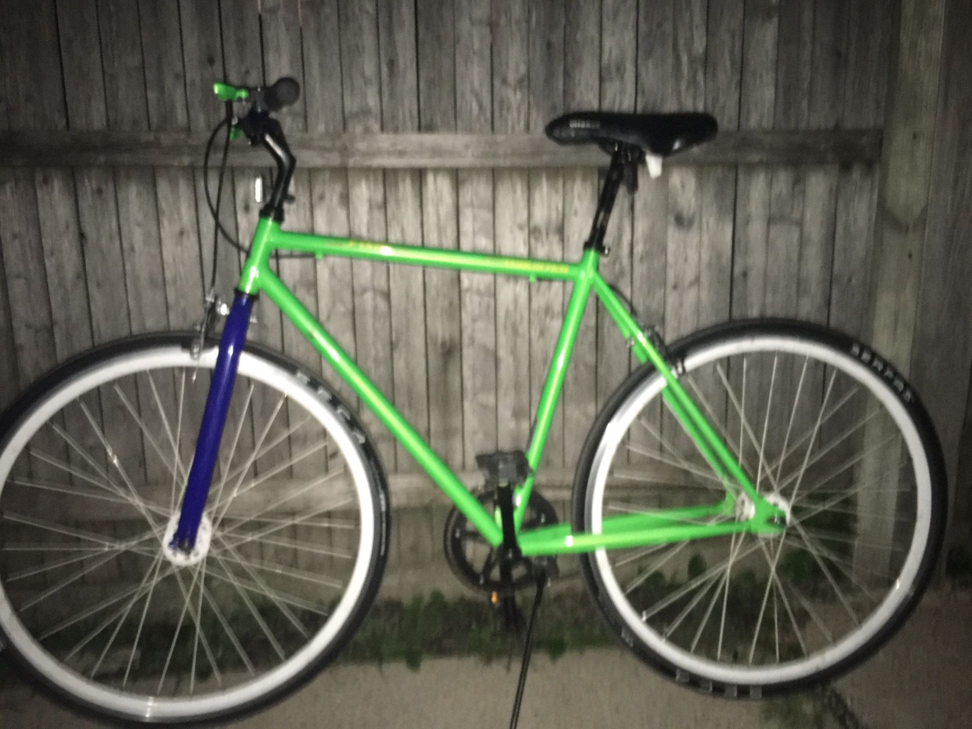 Fixie and mountain bike for sale (CHECK THE DESCRIPTION)