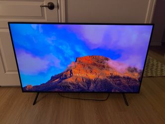 Samsung 55” 4K UHD Smart TV (UN55NU710DF)