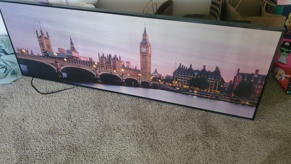 Long Wall Picture