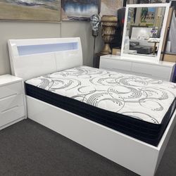 New 4PC White Bedroom Set w/ LED Strip Light and Bluetooth Speaker (Mattress No Included)