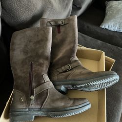 Ugg Size 7 Boots