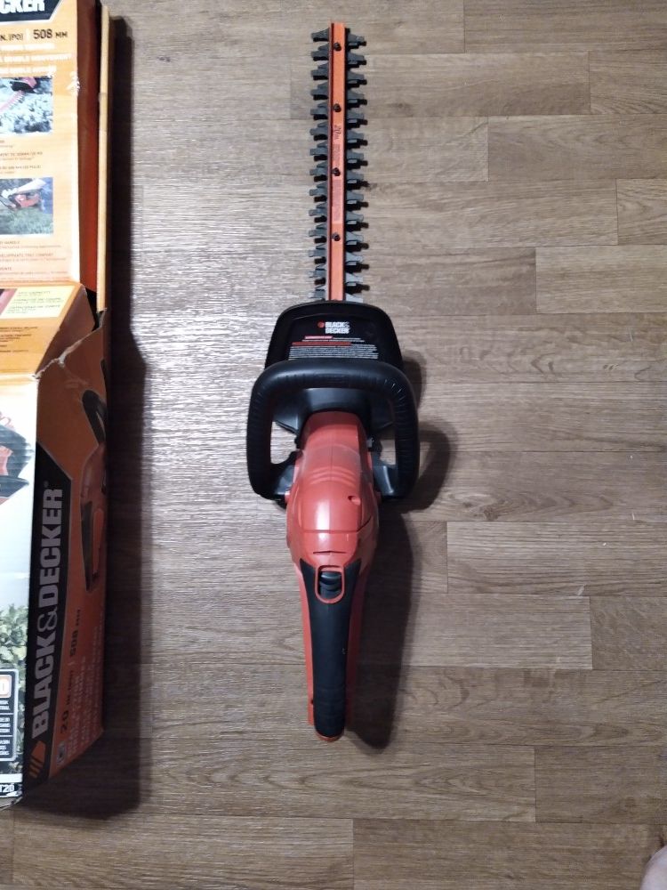 Black and Decker Hedge Trimmer