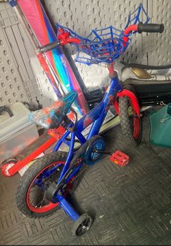 Spider-Man Kids Bike with Training Wheels
