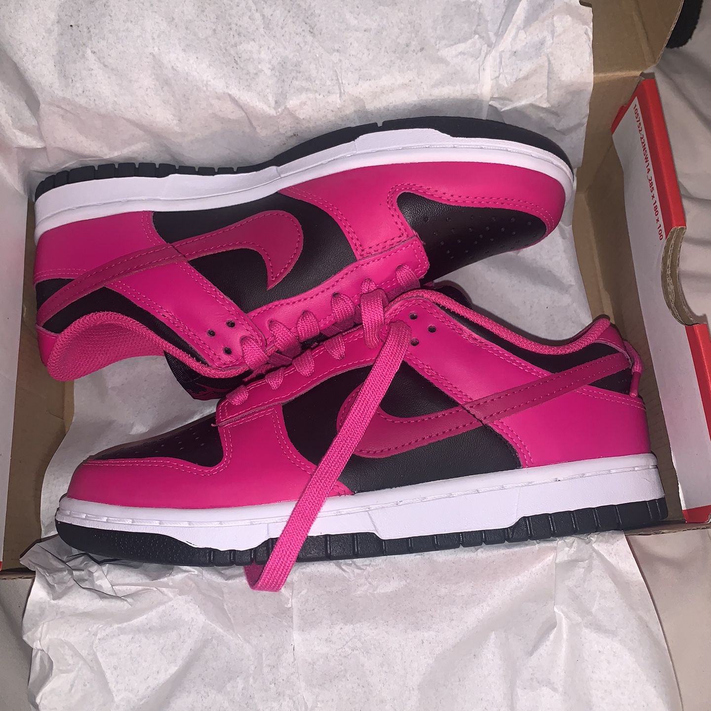 Nike Low Dunk Hot Pink 
