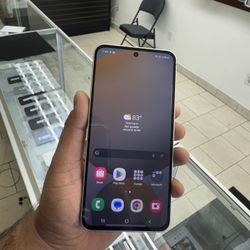 Samsung Galaxy 24 FE  256gb factory unlocked with box and accessories 