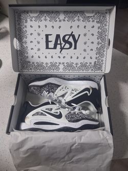 KD 15 - black & white