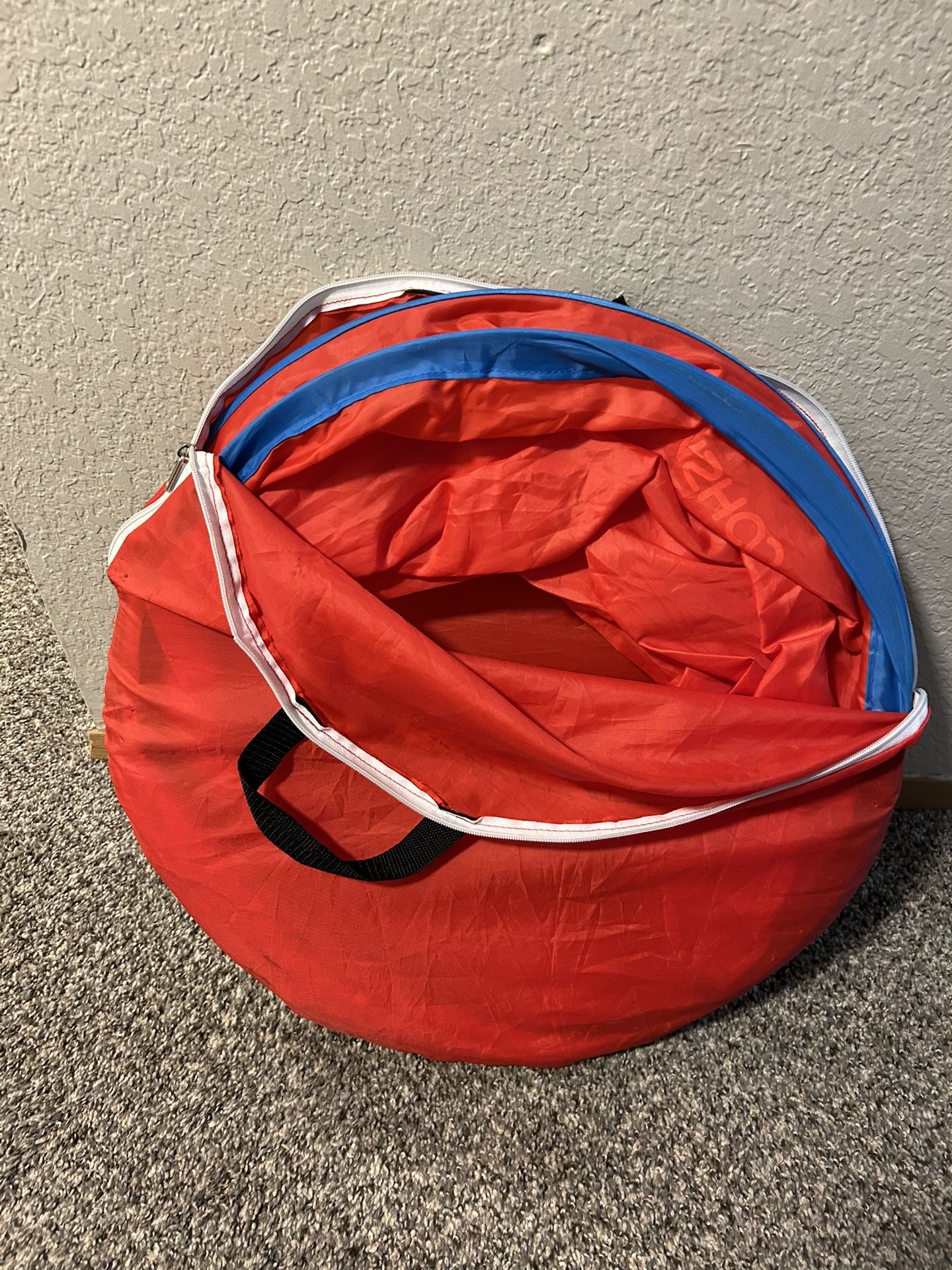 Play Tunnel