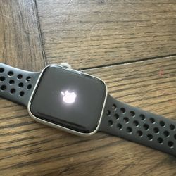 Apple Watch Series 7 