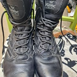 Thorogood.  Size 13 XW. WATERPROOF,  NON-MARKING, OIL RESISTANT,  SLIP RESISTANT, MULTI SURFACE TRACTION, SELF CLEANING,  LATERAL STABILITY. BLACK.