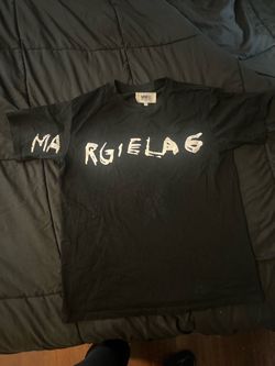 MM6 Maison Margiela Black Tee Size: Small