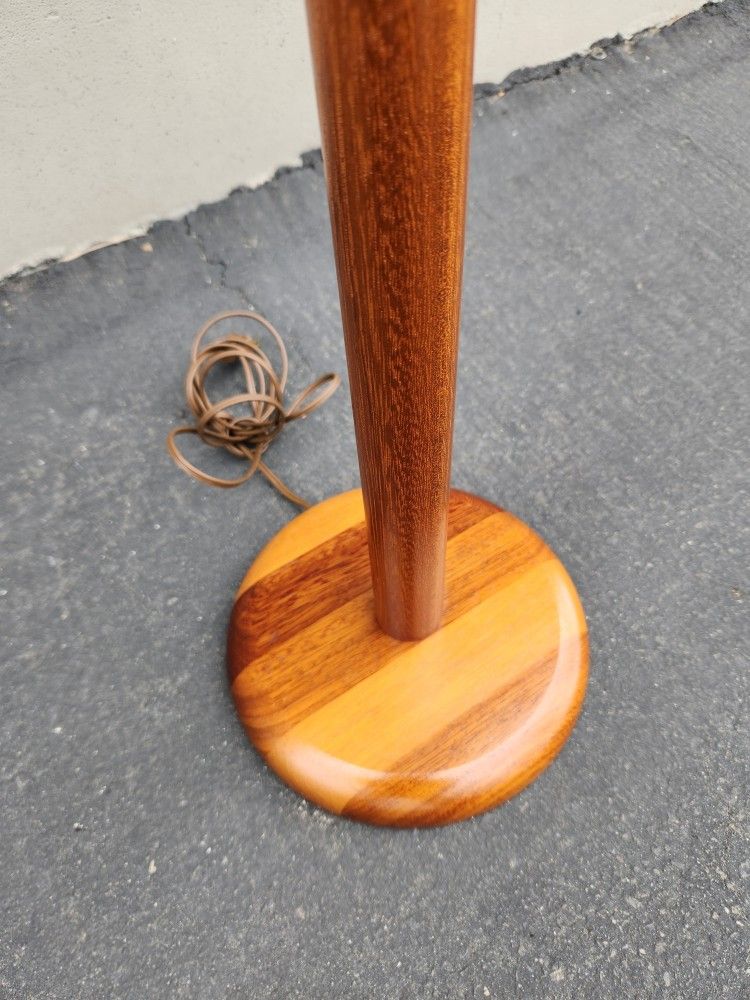 (On-Hold)Mid Century Danish Floor Lamp